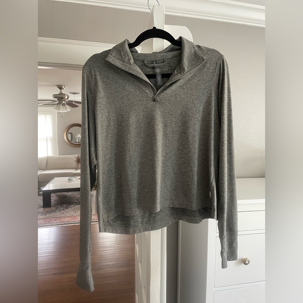 Vuori Crop Zip Pullover